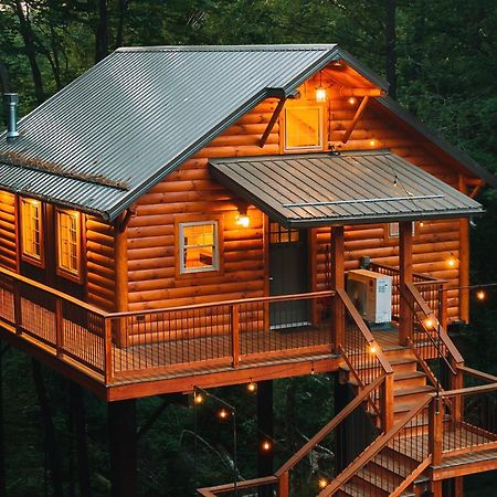 Cricket Hill Treehouse B By Amish Country Lodging Millersburg Bagian luar foto