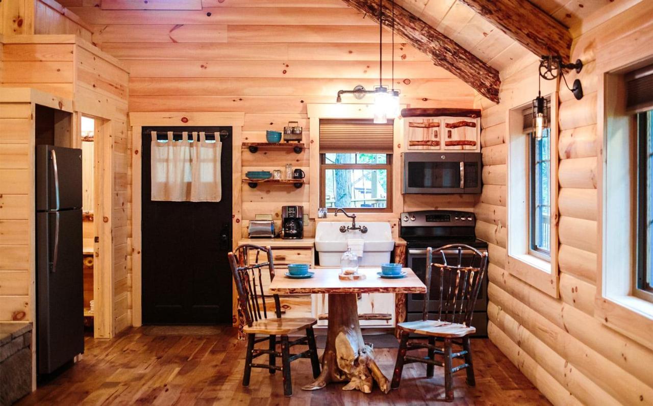 Cricket Hill Treehouse B By Amish Country Lodging Millersburg Bagian luar foto